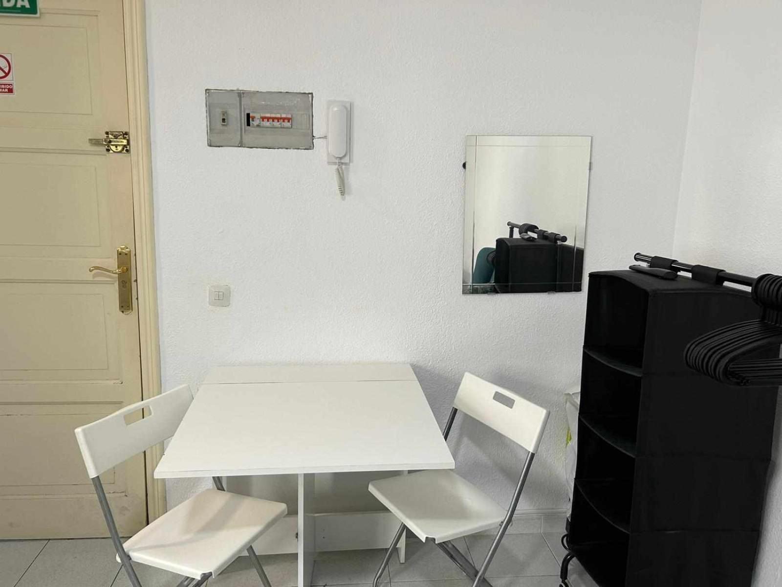 Estudio En Plaza Callao Madrid Exterior foto
